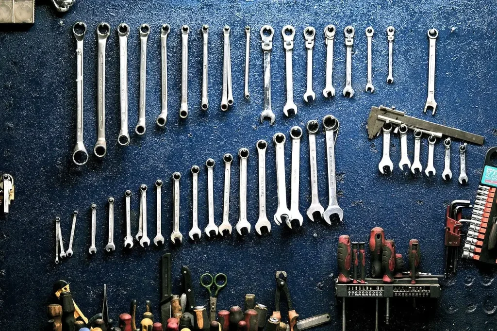 Customized tool wall